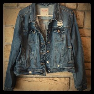 Mossimo distressed Jean jacket. Size XXL.